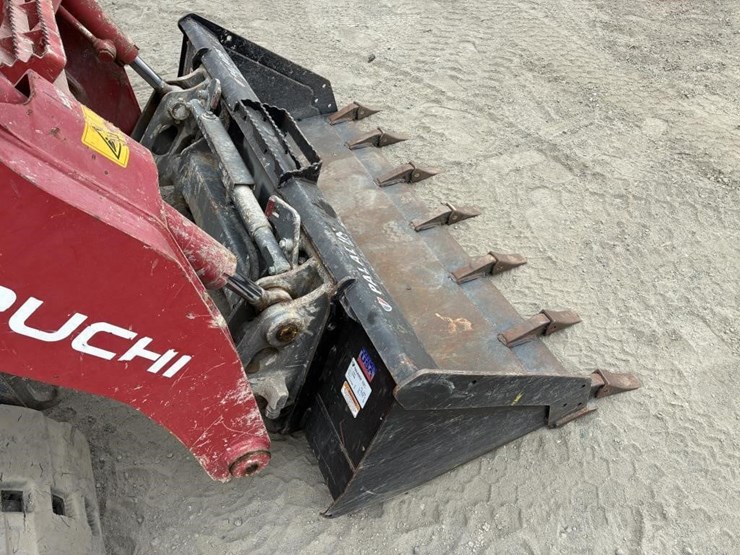 2019-takeuchi-tl10v2-image-10