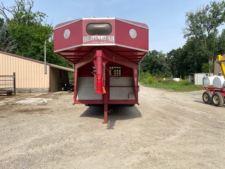 #8310-•-1997-gooseneck-cattle-hauler-trailer-(has-wi-title)-image-2