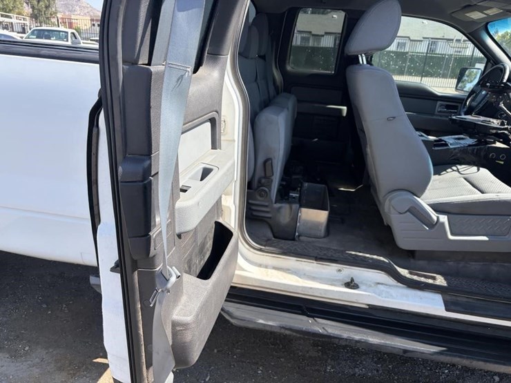 2011-ford-f150-xlt-image-11
