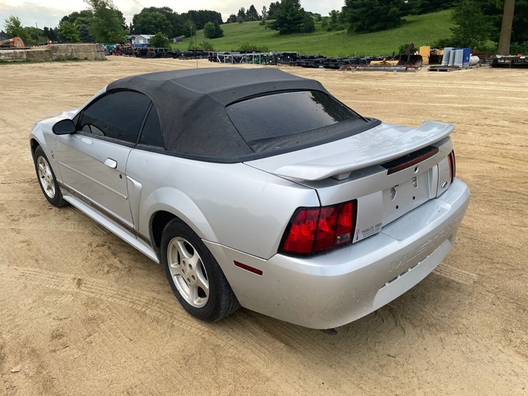 #202-•-2002-ford-mustang-convertible-(has-in-title)-image-7