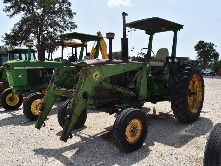 john-deere-3020-image-1