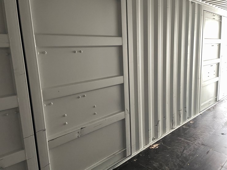 #120-•-40'-high-cube-multi-door-shipping-container-image-24