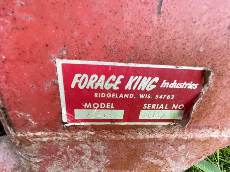 #8312-•-forage-king-73-10-feed-wagon-gravity-box-image-15