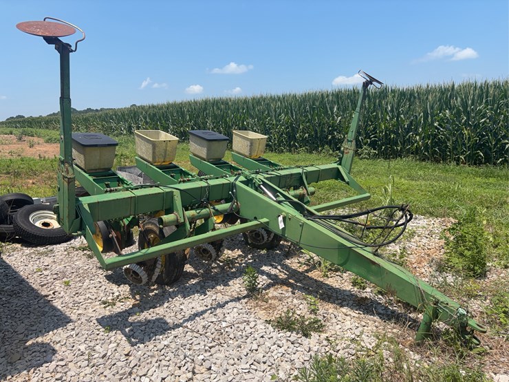 john-deere-7000-image-1