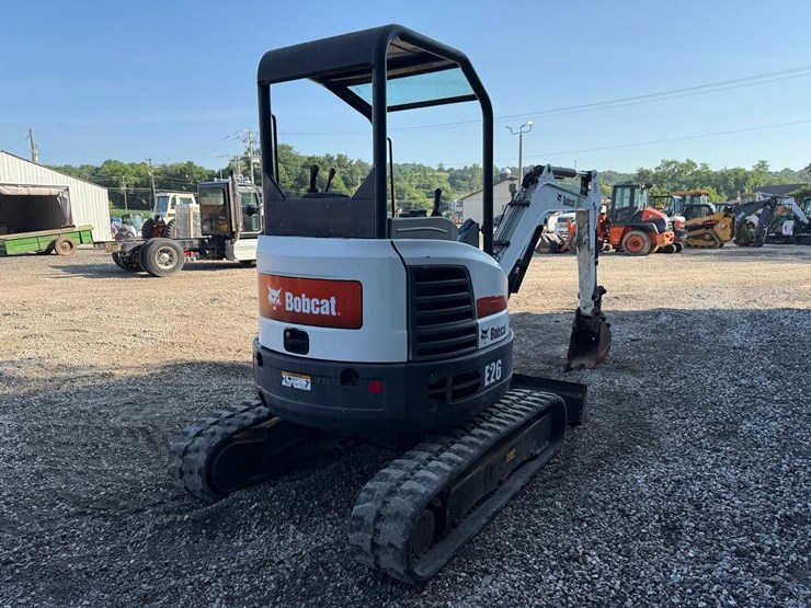 2017-bobcat-e26-image-4