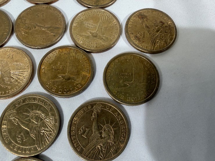#40029-•-(42)-miscellaneous-one-dollar-coins-image-24