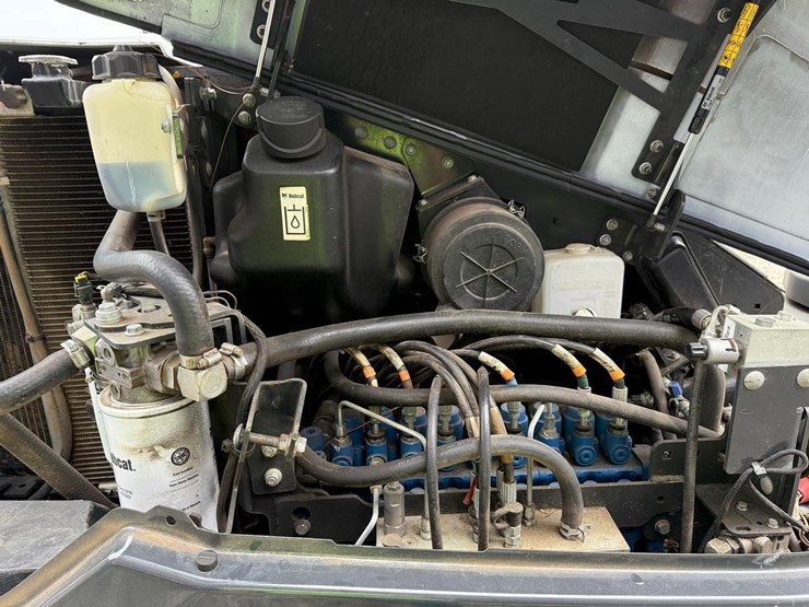 2022-bobcat-e88-image-14