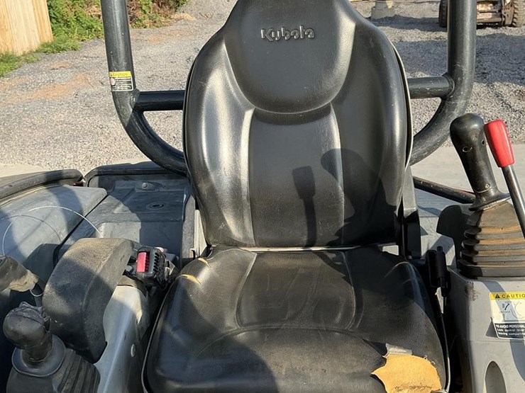 2015-kubota-kx040-4-image-14