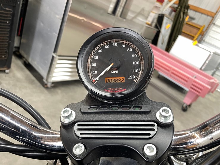 #300-•-2000-harley-davidson-883-sportster-(has-wi-title)-image-32