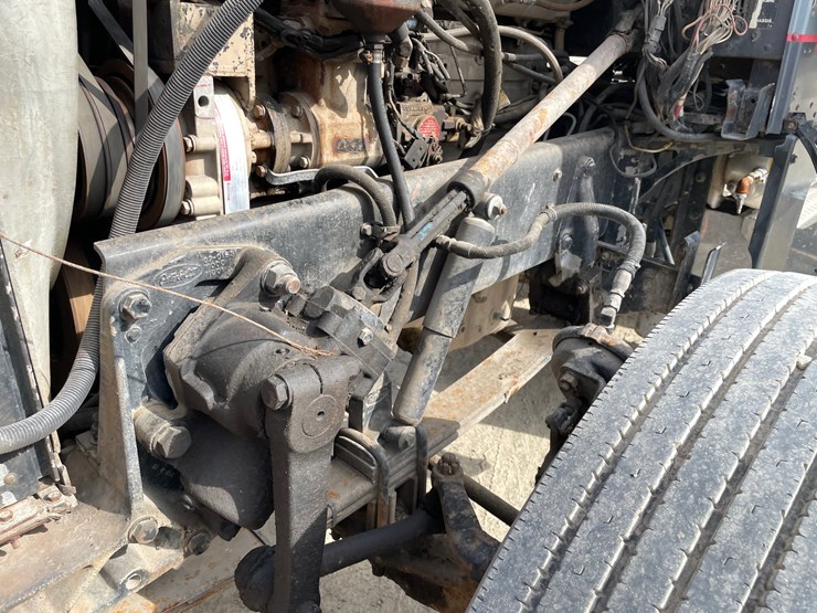 peterbilt-379-image-14