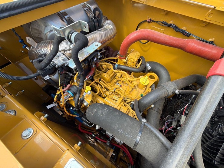 caterpillar-317-image-28