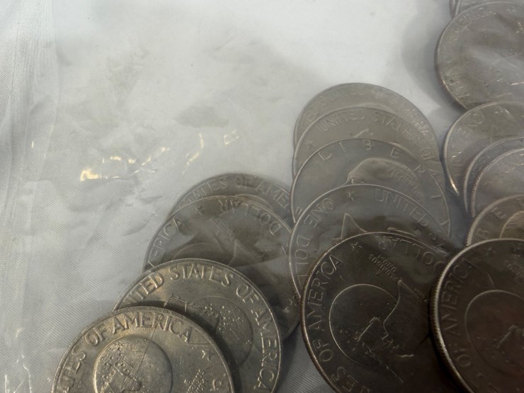 #40035-•-(50)-1776-1976-bicentennial-one-dollar-coins-image-18