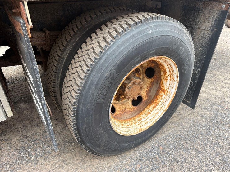 2006-ford-f750-image-9