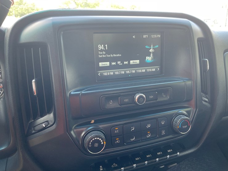 2019-chevrolet-2500-image-41