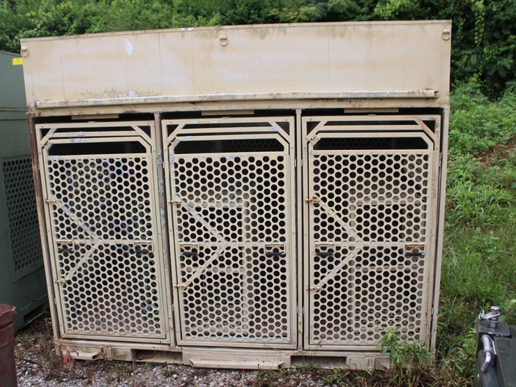 garrett-container-systems-2004-three-compartment-a/c-dog-kennel-with-storage-image-1