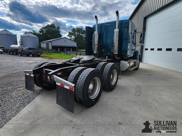 2001-freightliner-columbia-sleeper-truck-tractor-image-5