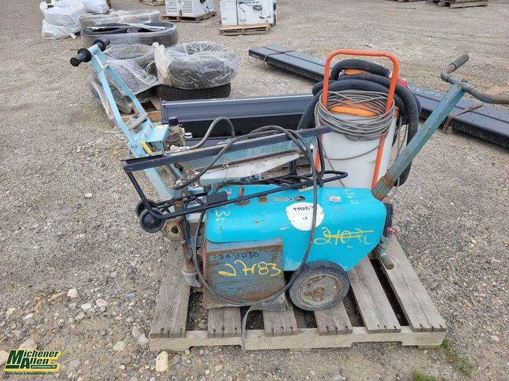 pallet-of-shop-vac,heater-concrete-floor-scabbler-and-concrete-saw-image-5