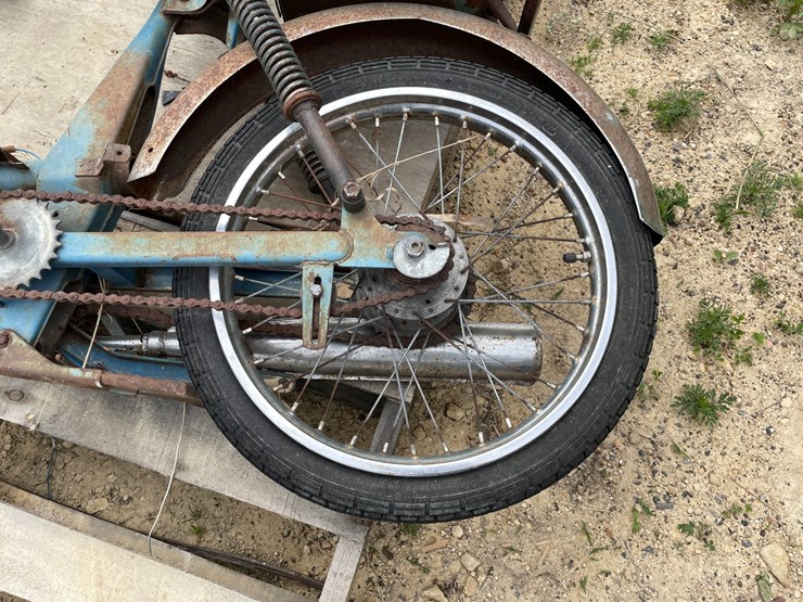 #3395-•-1980-jawa---motokov-moped-image-10