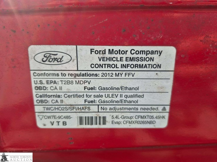 2012-ford-cargo-image-12