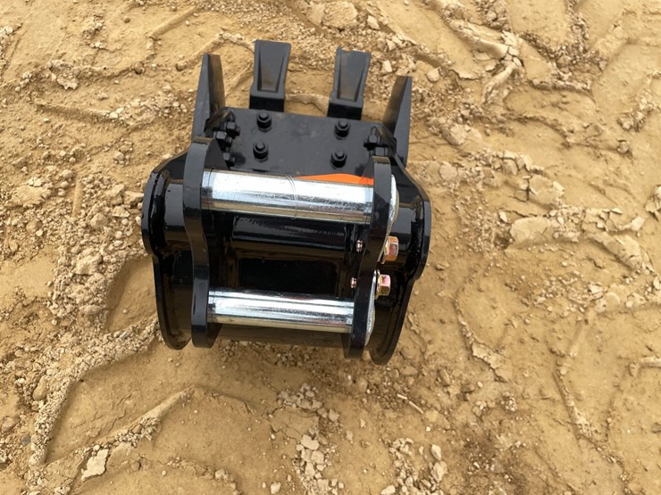 #2056-•-new-mini-8"-bucket-attachment-image-6