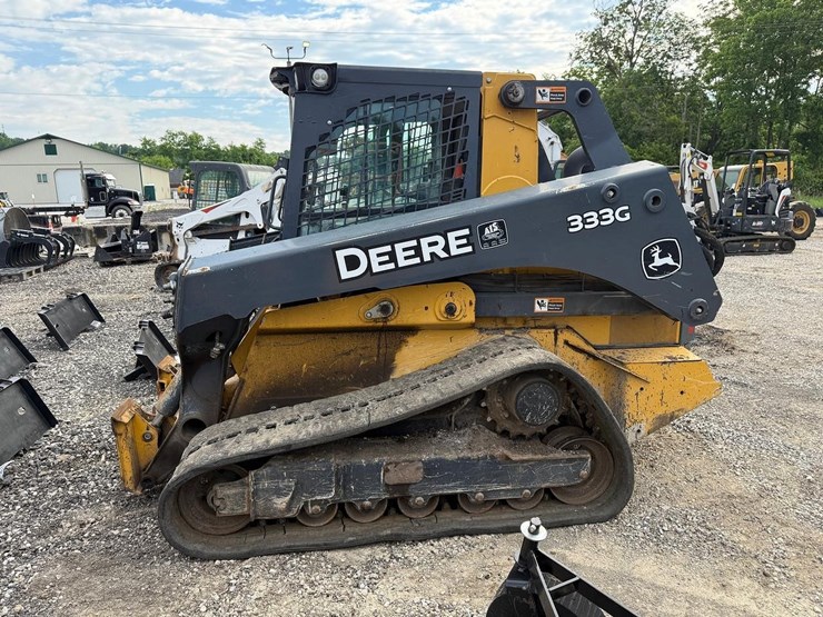 2017-deere-333g-image-5