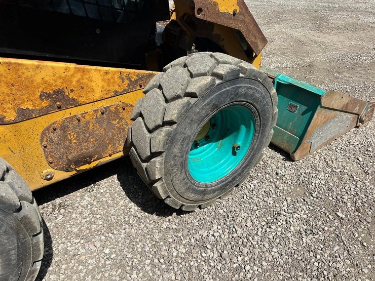 2018-caterpillar-262d-image-18