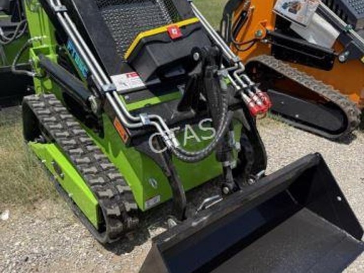 #50-•-mini-skid-steer-loader---ft36c---gas-image-3