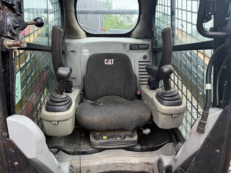 caterpillar-287c-image-20