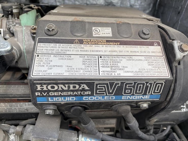 2008-workhorse-w62-image-12