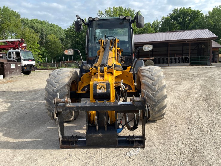 jcb-tm320-image-2