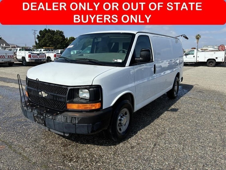 2014-chevrolet-express-2500-image-1