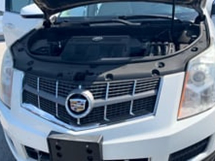 2011-cadillac-srx-image-9