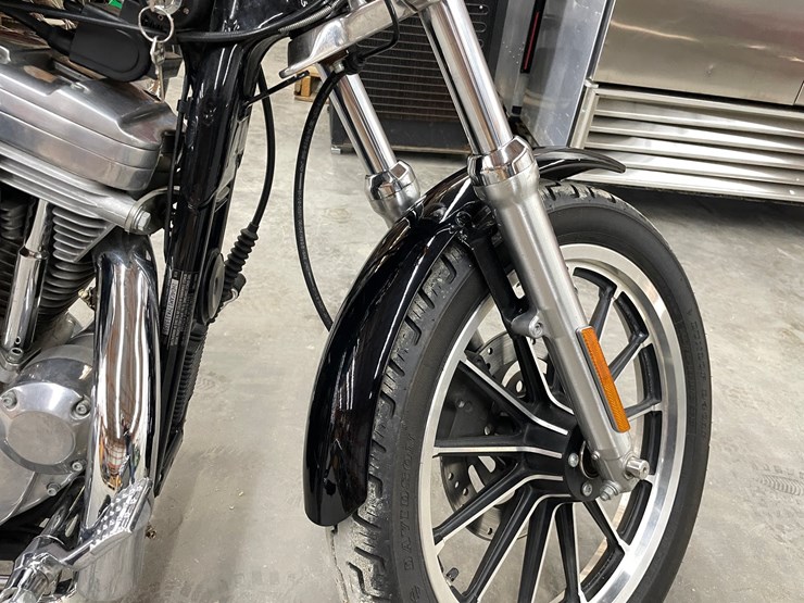 #300-•-2000-harley-davidson-883-sportster-(has-wi-title)-image-28
