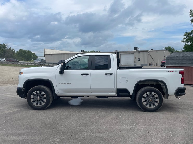 2025-chevrolet-2500-image-7