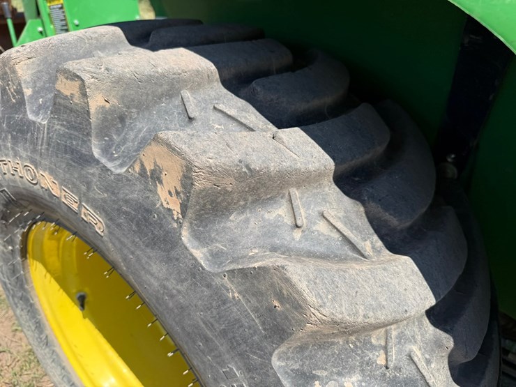 john-deere-3032e-image-73