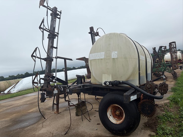 nitrogen-applicator-with-y-drops-adams-image-3