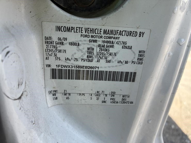 2009-ford-f350-image-22
