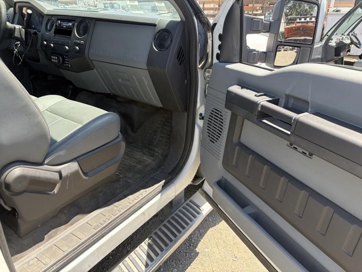2011-ford-f250-image-10