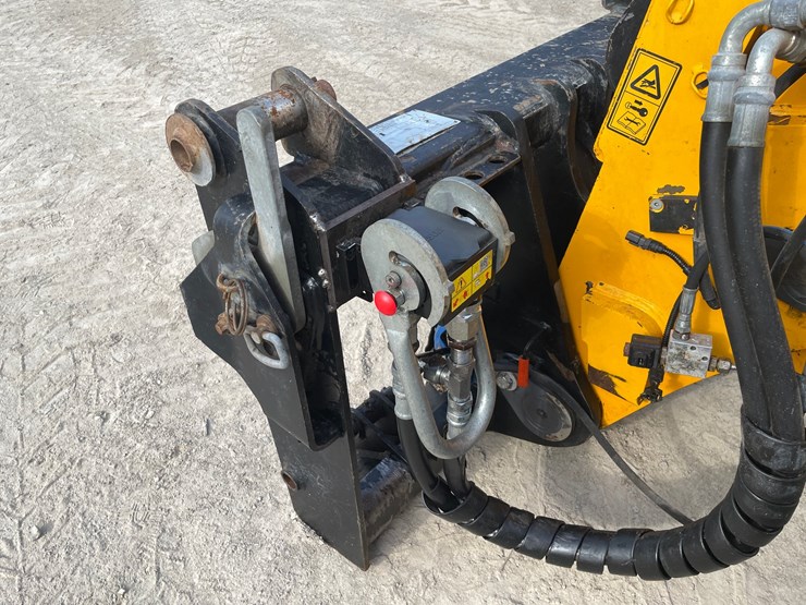 jcb-tm320-image-15