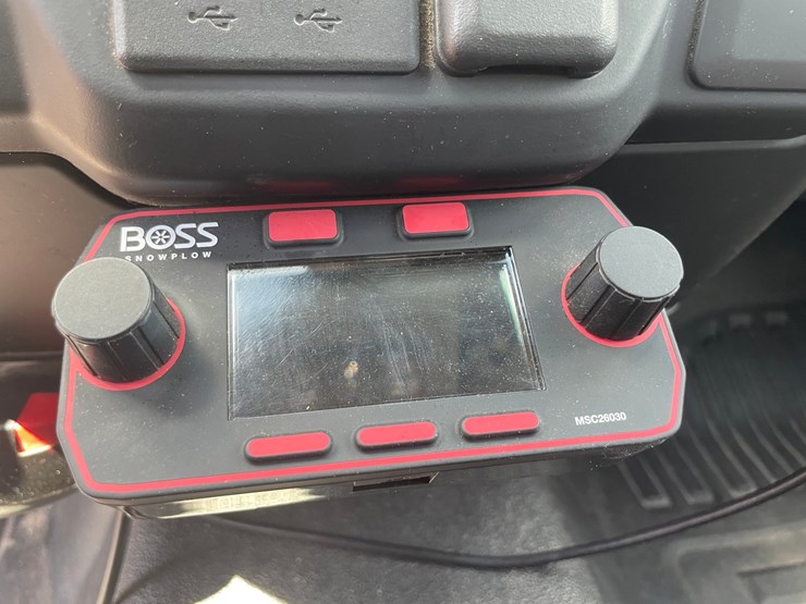 #4886-•-boss-vbx+-9000-poly-salt-spreader-image-18
