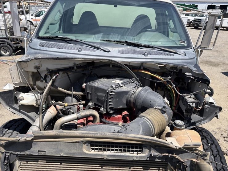 2013-ford-f750-image-9