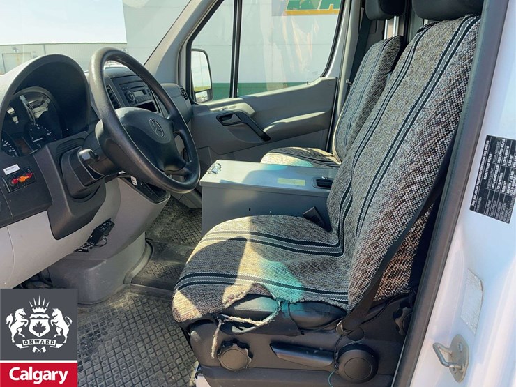 2012-mercedes-benz-sprinter-3500-image-13