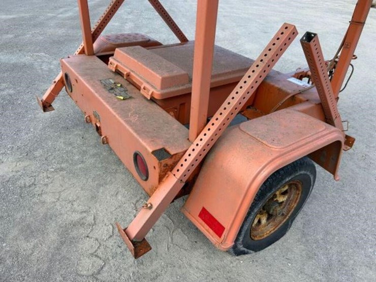 tow-behind-sign-board-image-16