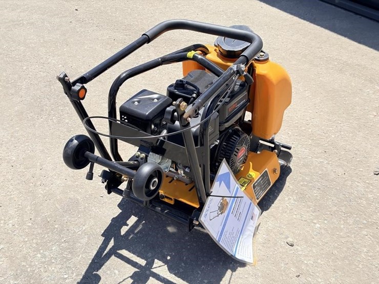 sdlool-sl90-vibratory-plate-compactor-image-3