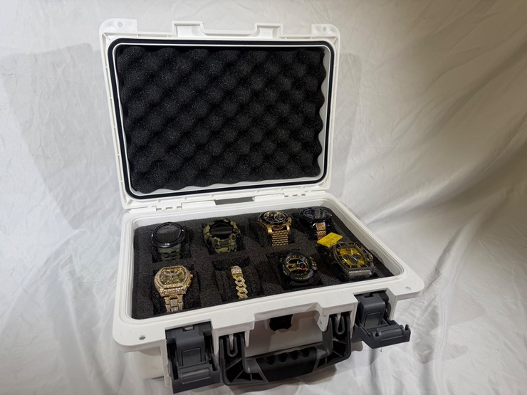 #84577-•-box-of-invicta-watches-image-2