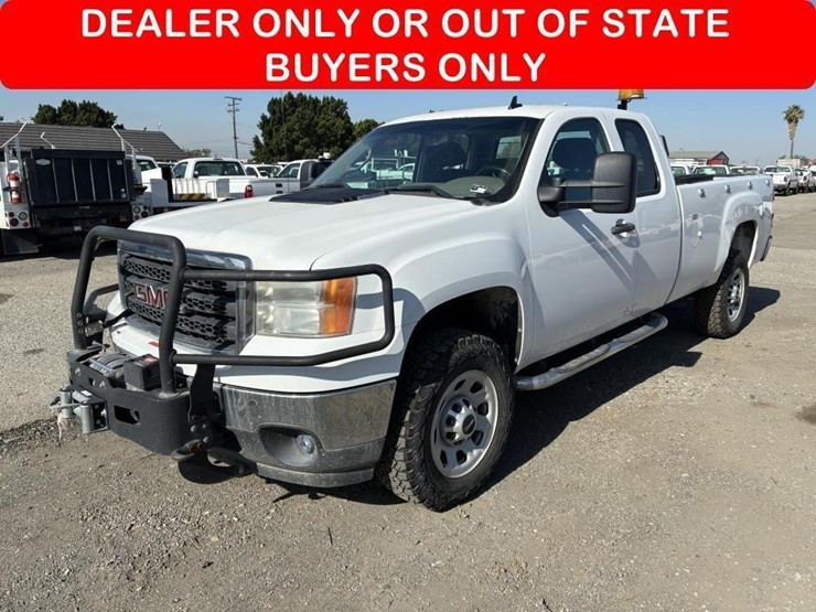 2012-gmc-sierra-3500-image-1