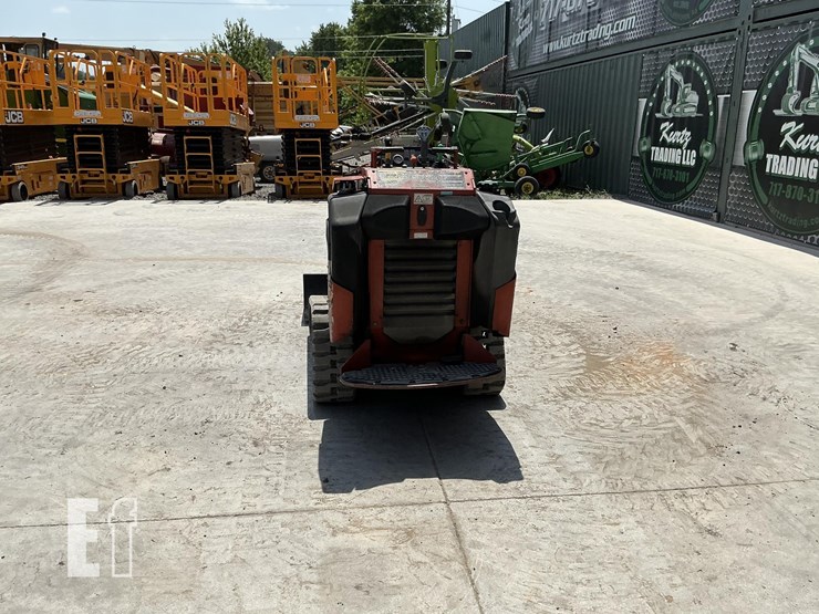 2018-ditch-witch-sk800-image-3