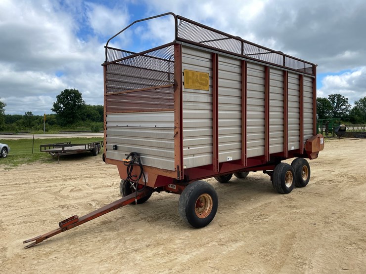 #408-•-h-&-s-18'-chopper-box-image-1