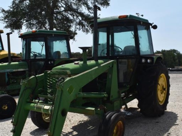john-deere-2750-image-1