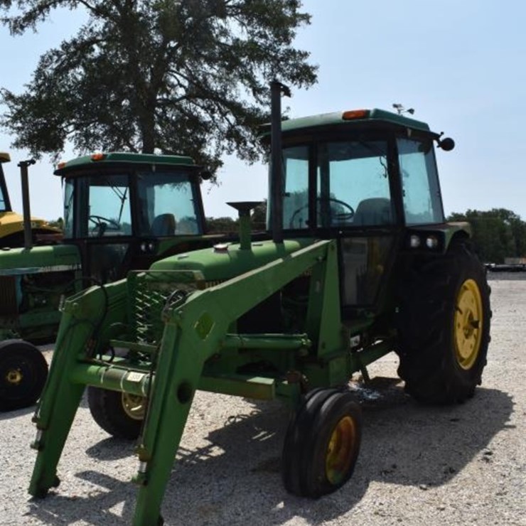 JOHN DEERE 2750